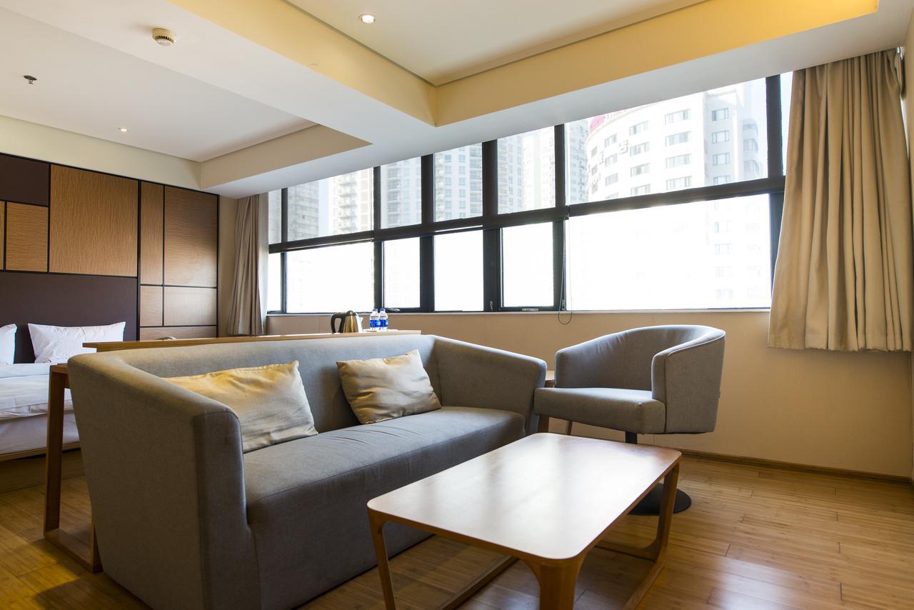 Ji Hotel Shanghai Xujiahui Tianyaoqiao Road Exteriör bild