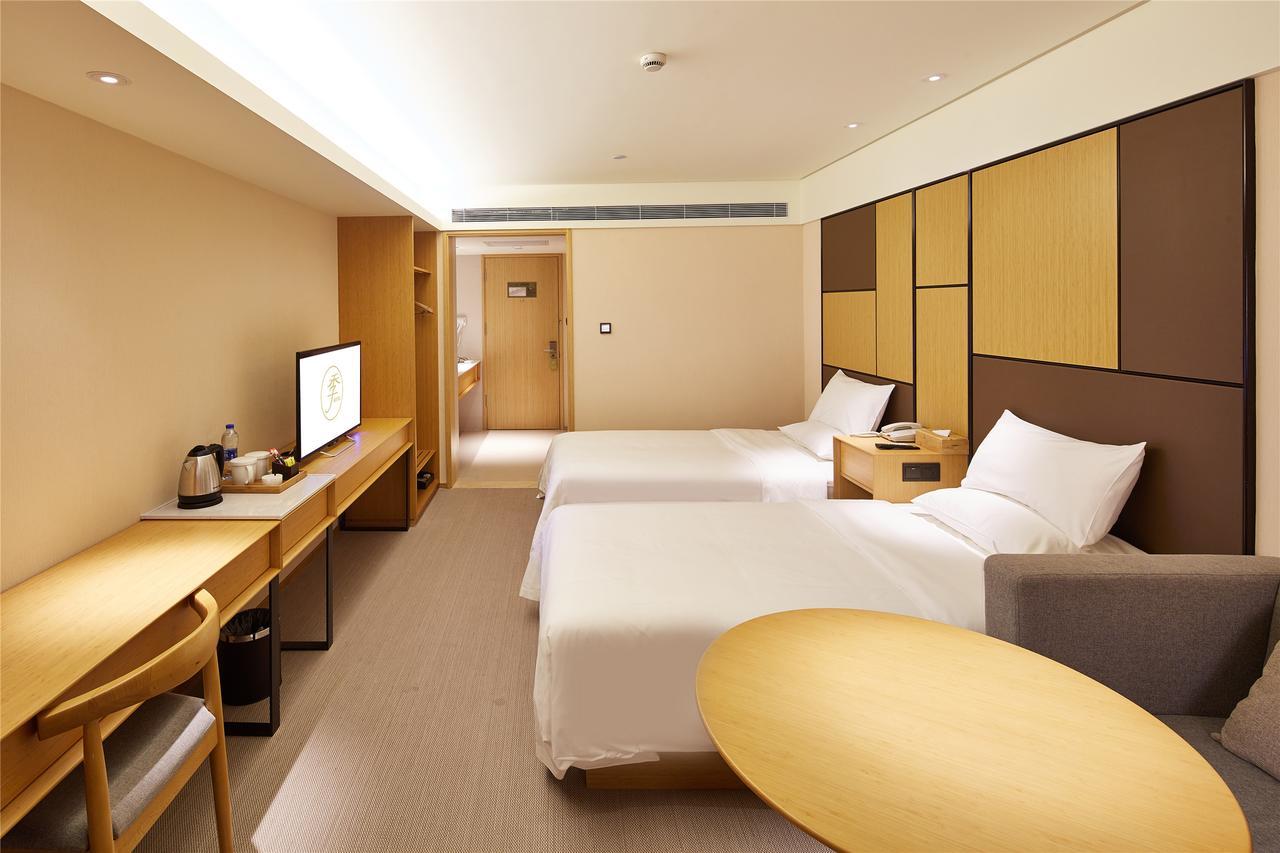 Ji Hotel Shanghai Xujiahui Tianyaoqiao Road Exteriör bild