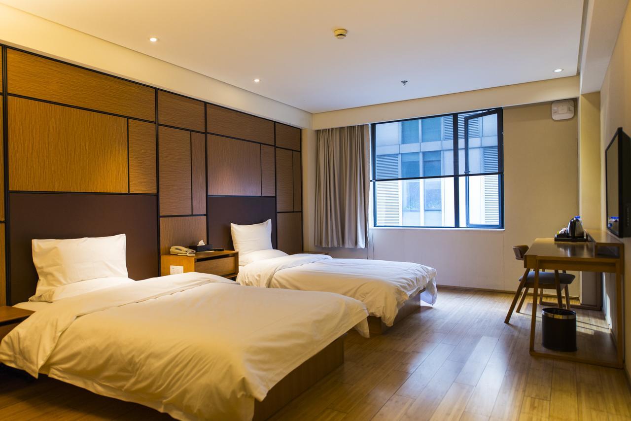 Ji Hotel Shanghai Xujiahui Tianyaoqiao Road Exteriör bild