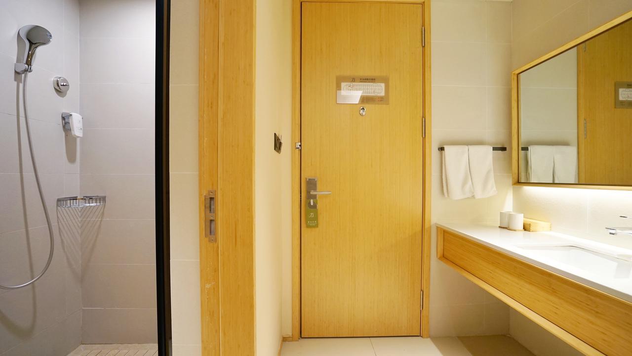 Ji Hotel Shanghai Xujiahui Tianyaoqiao Road Exteriör bild